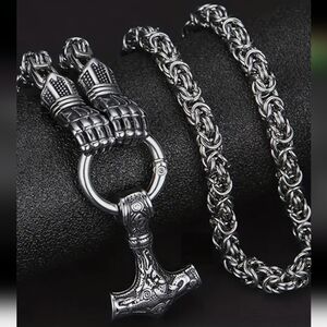New! MEN'S Majestic Norse Valor Thor's Hammer Necklace.